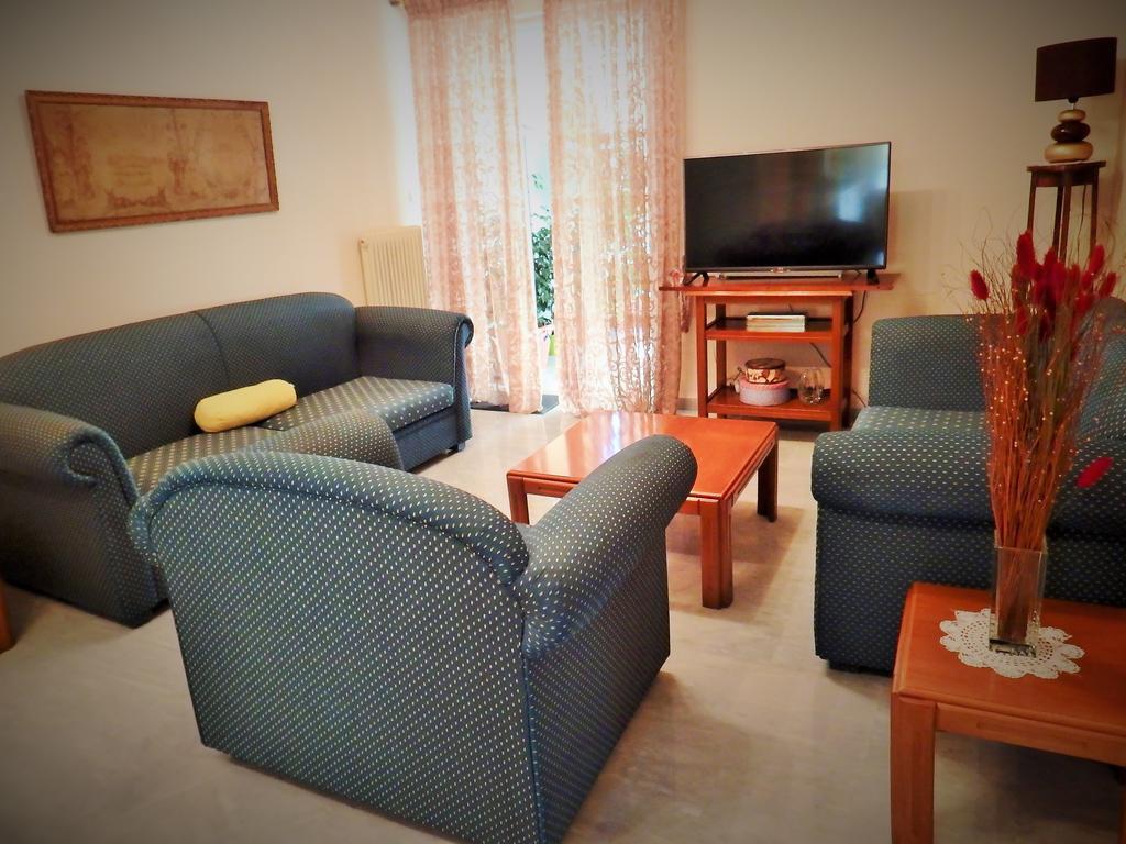 Apartment On Nikaias 5C Patras Ngoại thất bức ảnh